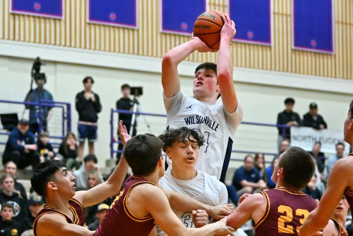 a Wilsonville Redmond 5A Oregon boys basketball quarterfinal 2024 Leon Neuschwander 20